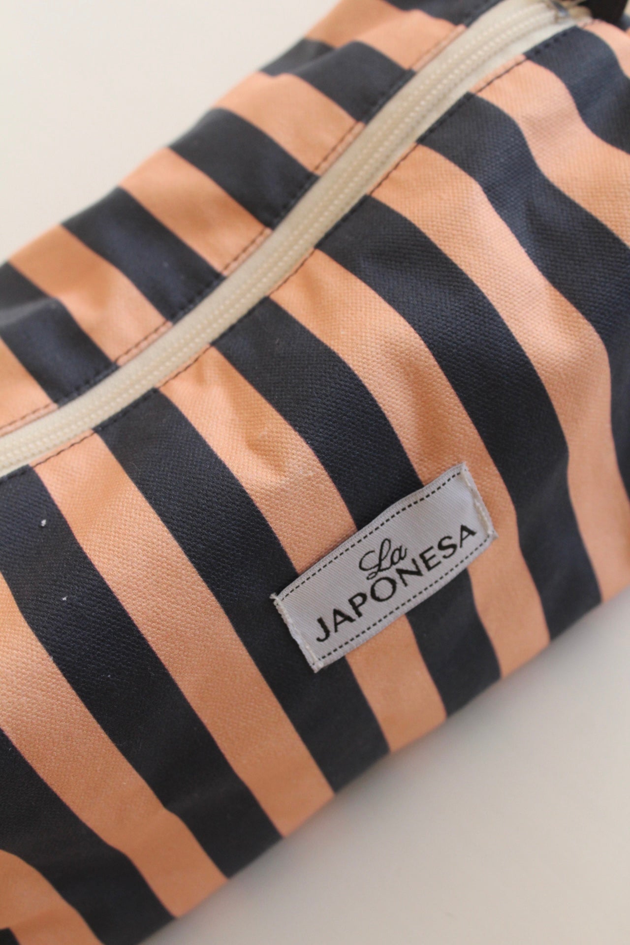 Beauty Case Stripes Blue