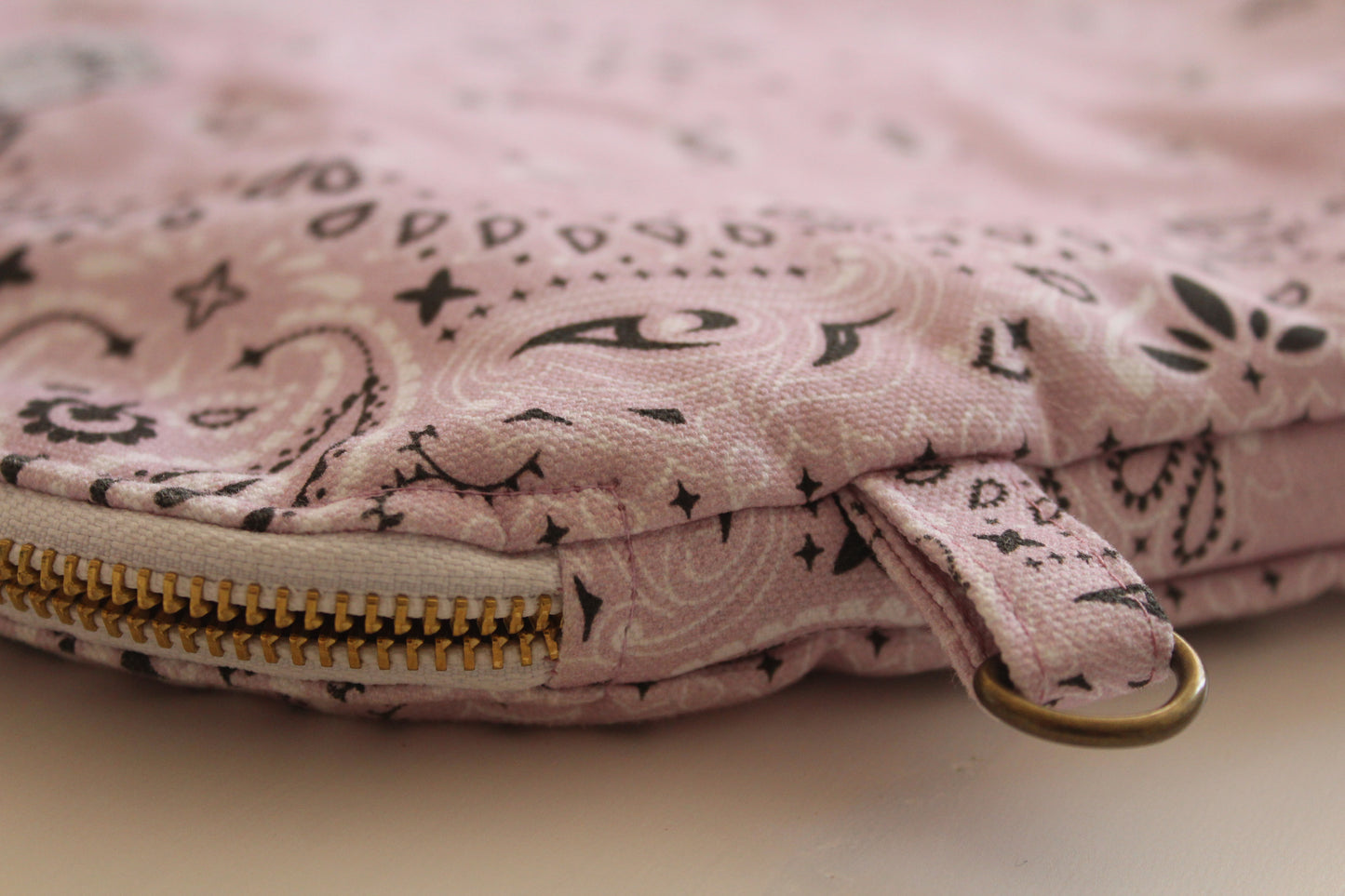 Pouch Bandana XL Lila