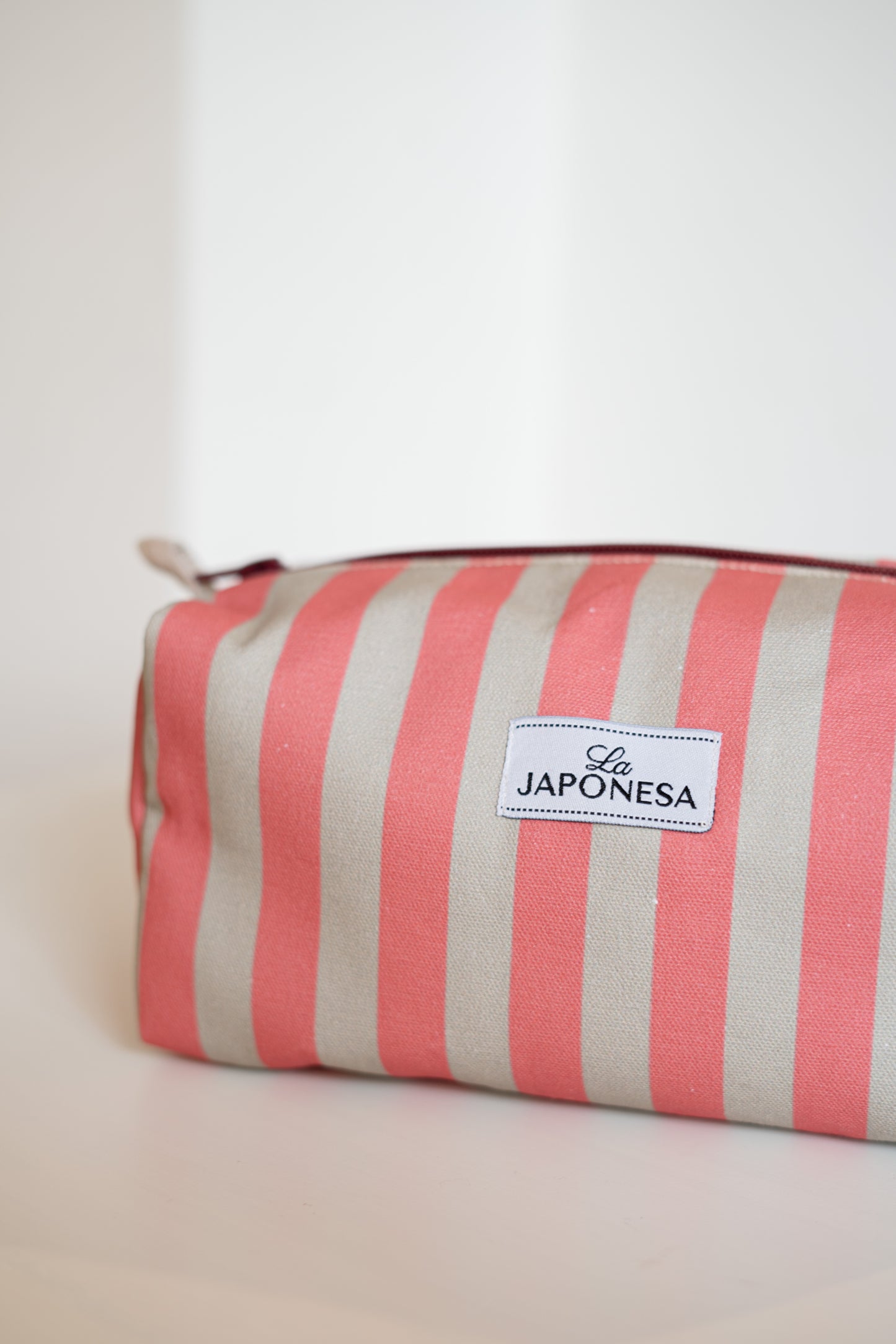 Beauty Case Stripes Red