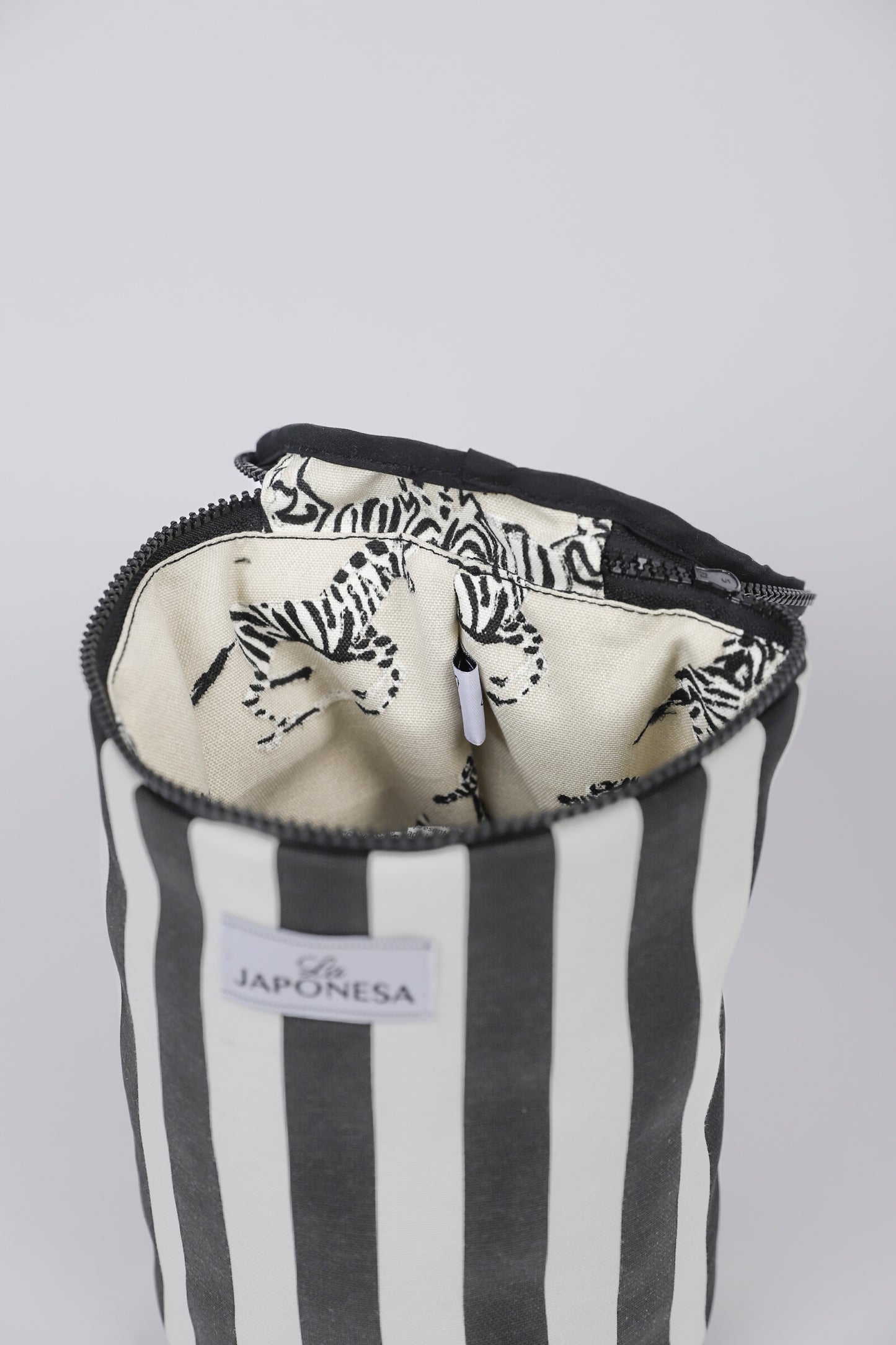 Vanity Case Black & White