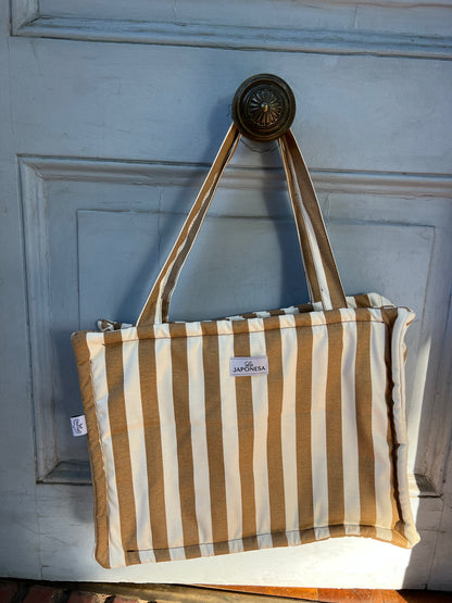 Weekender Beige&White