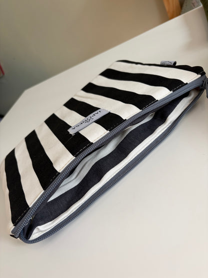 Estuche Grande Rayas B & N