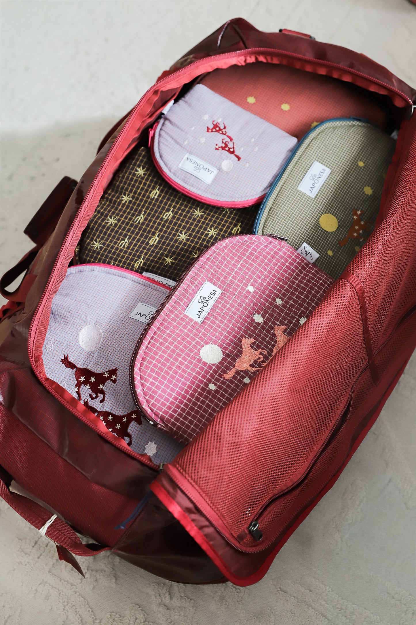 Pouch Mediano Caballo Chocolate